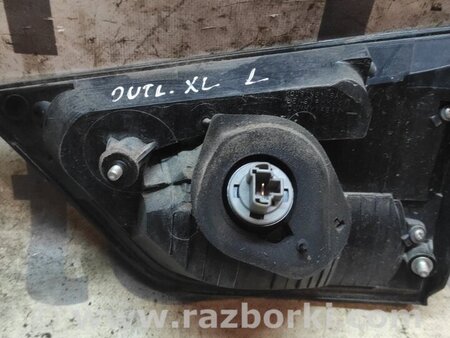 Фонарь задний левый внутренний для Mitsubishi Outlander XL Киев 8331A005
