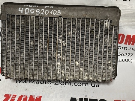 Радиатор печки для Audi (Ауди) A8 D2 (06.1994-10.2002) Львов  4D0820103 