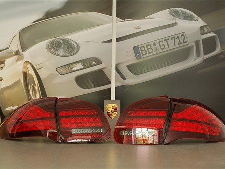 Задние фонари (комплект) для Porsche Cayenne (10-18) Бровары 95804490026